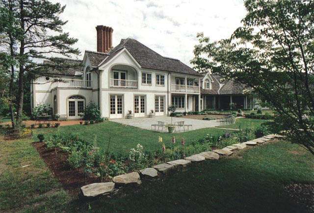 Leach House Garden Side